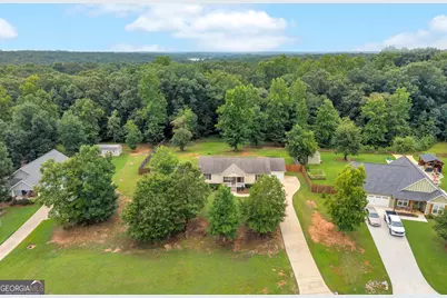 423 N Point Circle, Hartwell, GA 30643 - Photo 10