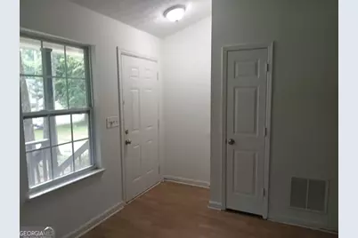 8298 Blackfoot Trail, Jonesboro, GA 30236 - Photo 4