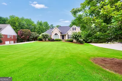 825 Deerwood Drive, Stockbridge, GA 30281 - Photo 8