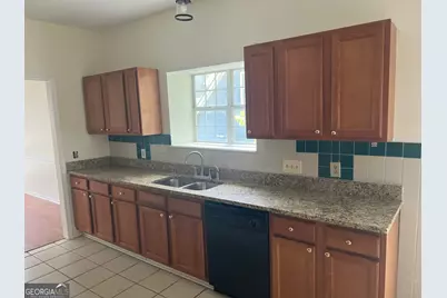 517 Crestwood Court, Lithonia, GA 30058 - Photo 2
