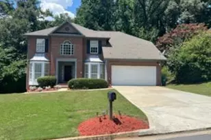 517 Crestwood Ct, Lithonia, GA 30058 - Photo 1
