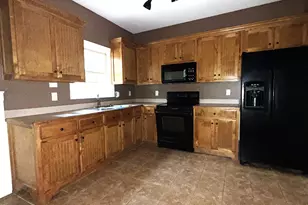 1331 Center Hill School Rd, Union Point, GA 30669 - Photo 6