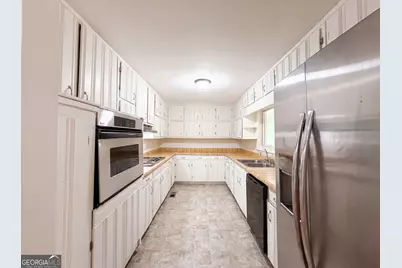 210 Pinewood Lane, Stockbridge, GA 30281 - Photo 2