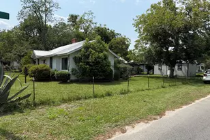 1302 Elizabeth St, Waycross, GA 31503 - Photo 4