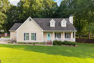 304 Gresham Rd, Zebulon, GA 30295 - Photo 1