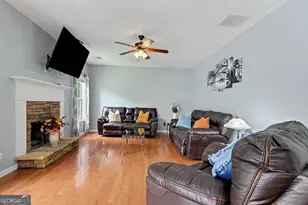 1128 Bankside Ct, Buford, GA 30518 - Photo 10