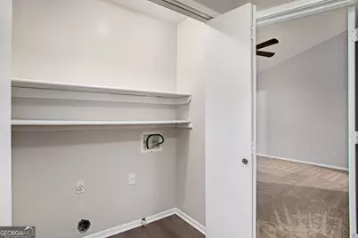 5731 Wells Circle, Stone Mountain, GA 30087 - Photo 14