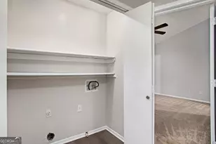 5731 Wells Cir, Stone Mountain, GA 30087 - Photo 14
