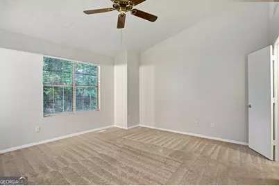 5731 Wells Circle, Stone Mountain, GA 30087 - Photo 8