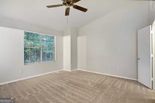 5731 Wells Cir, Stone Mountain, GA 30087 - Photo 8