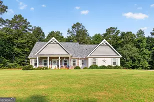 225 Cole Forest Blvd, Barnesville, GA 30204 - Photo 2