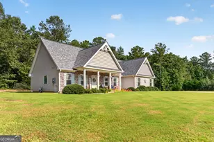 225 Cole Forest Blvd, Barnesville, GA 30204 - Photo 4