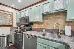 251 Shakespeare Dr, Clayton, GA 30525 - Photo 10