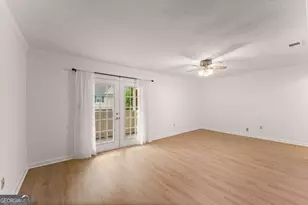 6900 Roswell Rd, Sandy Springs, GA 30328 - Photo 10
