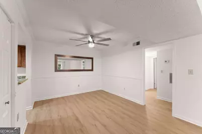 6900 Roswell Road #Q17, Sandy Springs, GA 30328 - Photo 12