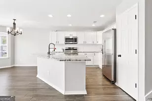 91 Fairgreen St, Savannah, GA 31407 - Photo 8