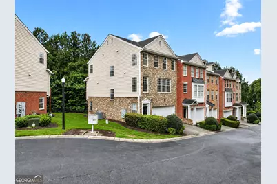 4658 Creekside Villas Way SE, Smyrna, GA 30082 - Photo 2