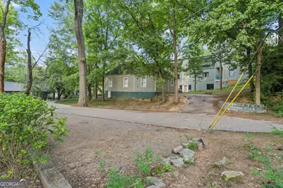 1081 McMillan Street NW, Atlanta, GA 30318 - Photo 16