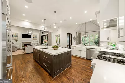 305 Forrest Lake Drive, Sandy Springs, GA 30327 - Photo 4