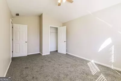 5521 Village Trace, Union City, GA 30291 - Photo 10