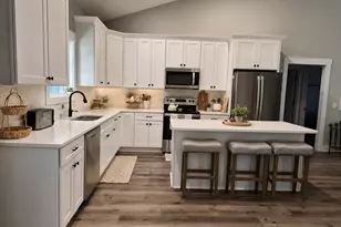 521 Borders, Commerce, GA 30530 - Photo 8