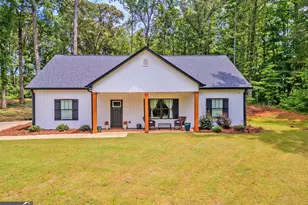 521 Borders, Commerce, GA 30530 - Photo 1