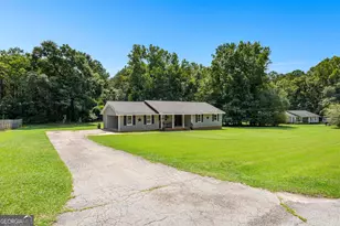 114 Paddlewheel Dr, Lagrange, GA 30240 - Photo 2