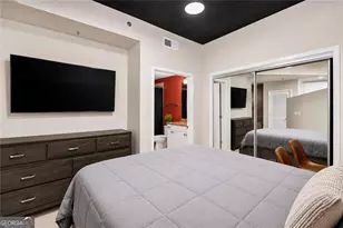 3324 Peachtree Rd NE, Atlanta, GA 30326 - Photo 10