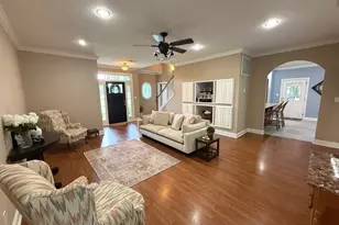 827 Plantation Dr, Adel, GA 31620 - Photo 2