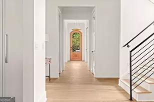 915 Amsterdam Ave NE, Atlanta, GA 30306 - Photo 2