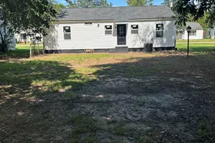 411 Chamlee Dr, Fort Valley, GA 31030 - Photo 2