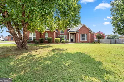 102 Rosemary Court, Warner Robins, GA 31088 - Photo 2
