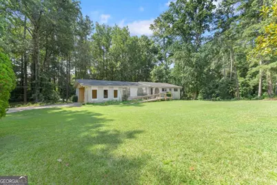 758 Springlake Road, Lawrenceville, GA 30045 - Photo 4