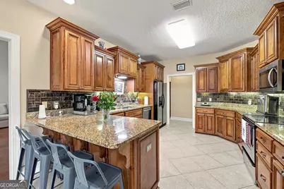 138 Drakes Landing, Brunswick, GA 31523 - Photo 8