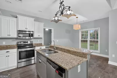 136 Sweet Briar Trail, Statesboro, GA 30461 - Photo 8