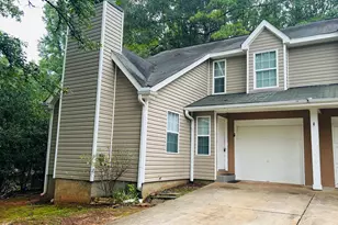 207 Hillcrest Dr, Palmetto, GA 30268 - Photo 1