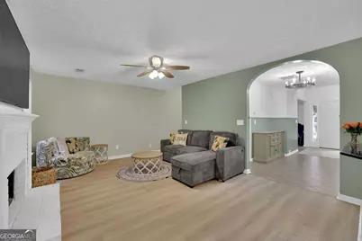 8011 Huntcliff Road, Woodstock, GA 30189 - Photo 14