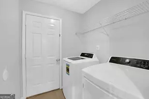 8011 Huntcliff Rd, Woodstock, GA 30189 - Photo 16