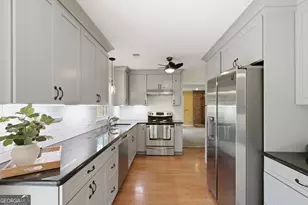 520 Springdale Dr, Royston, GA 30662 - Photo 2
