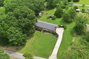 520 Springdale Dr, Royston, GA 30662 - Photo 4