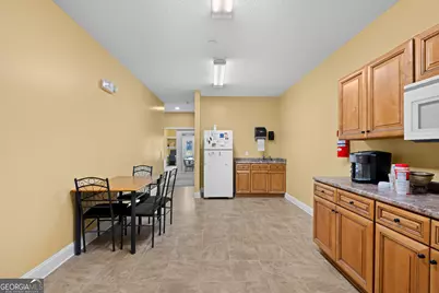 1135 E Hiawatha Street, Metter, GA 30439 - Photo 24