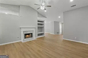 4680 Sterling Oaks Ct, Lilburn, GA 30047 - Photo 8