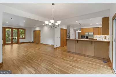 3886 Harts Mill Lane, Brookhaven, GA 30319 - Photo 14