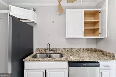 837 Hemingway Road, Stone Mountain, GA 30088 - Photo 6