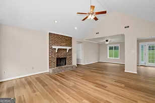 165 Hilo Rd, Fayetteville, GA 30215 - Photo 2