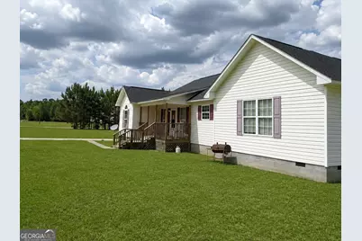 257 E Railroad Street, Jeffersonville, GA 31044 - Photo 8