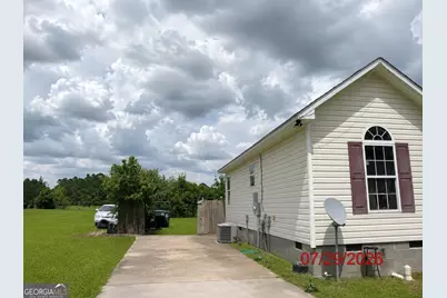 257 E Railroad Street, Jeffersonville, GA 31044 - Photo 2
