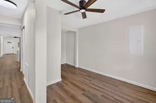 718 W 51st St, Savannah, GA 31405 - Photo 6