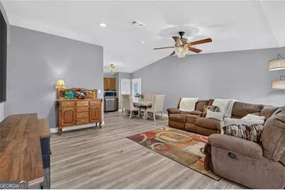903 B Poplar Street, Guyton, GA 31312 - Photo 6