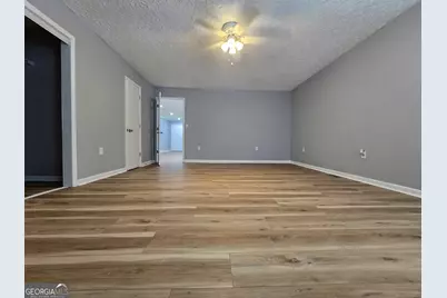 1743 Hillview Avenue, Jonesboro, GA 30236 - Photo 18